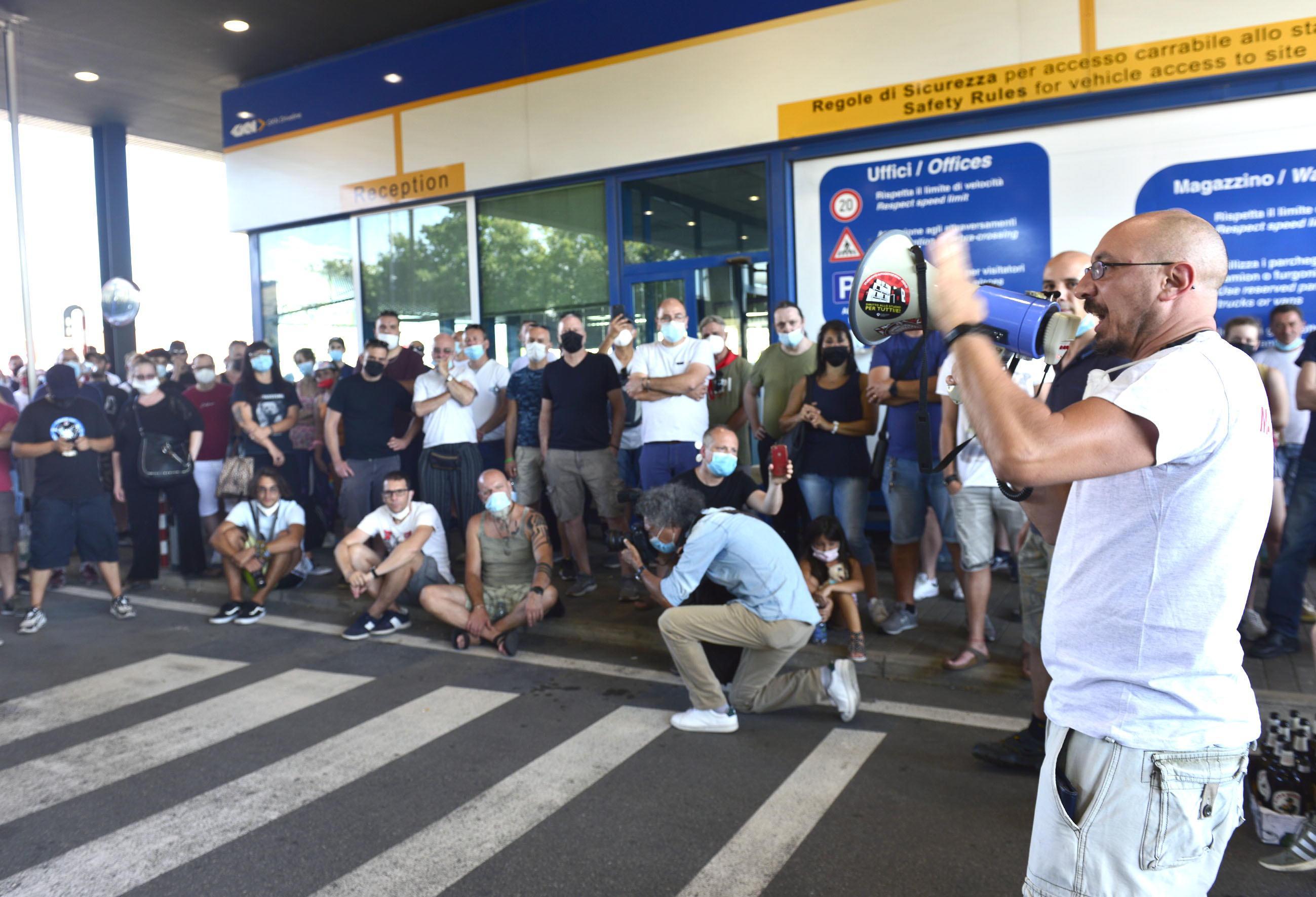 Foto Andrea Ruggeri / Massimo Sestini