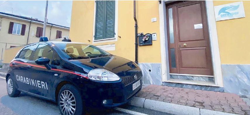 Il blitz dei carabinieri alla sede Serinper