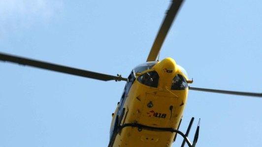Violento scontro in autostrada. Quattro feriti, sono tutti gravi