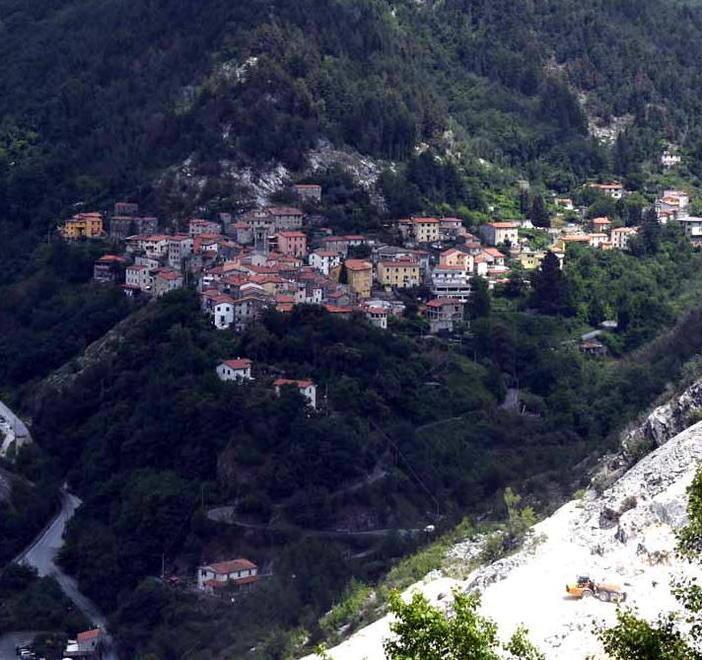 Colonnata Trek, tre percorsi lungo i sentieri delle Apuane
