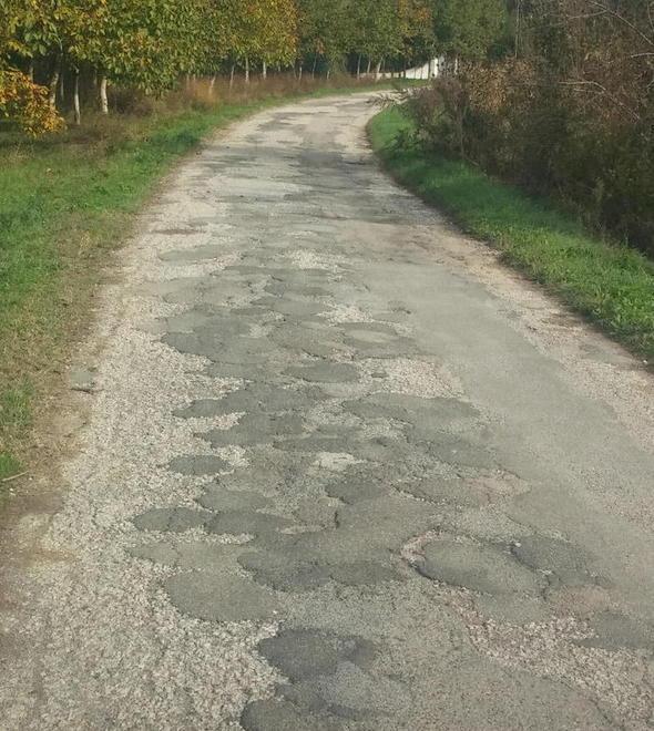 La denuncia: «Nessun impegno a sistemare la strada per Ripoli» 