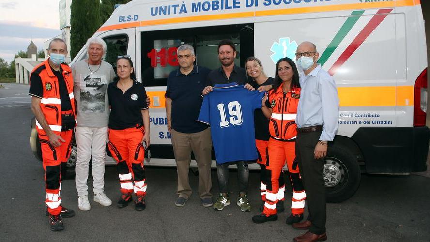 Beneficenza per i volontari grazie alla maglia di Schillaci