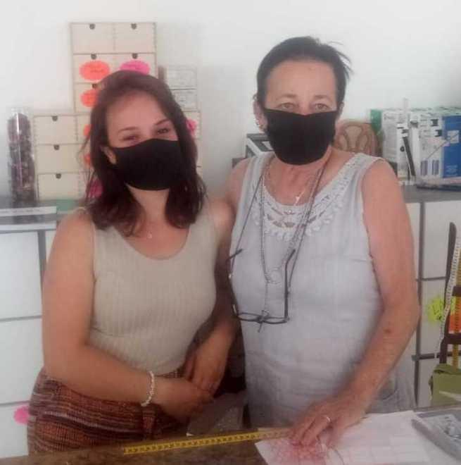 Alice e la mamma Pina aprono il negozio «Nella Cruna dell’Ago»
