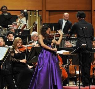 Musiche sotto il cielo con gli archi della Toscanini