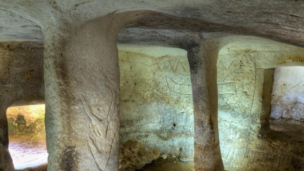 Nuraghi, domus de janas e ziqqurat: l’immensa grandezza di un passato da recuperare