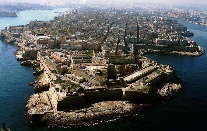 Covid, cluster a Malta: ci sono 6 studenti sardi bloccati 