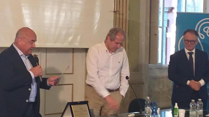 Crisanti e Pietrini non hanno dubbi: l’unica arma contro il virus è il vaccino