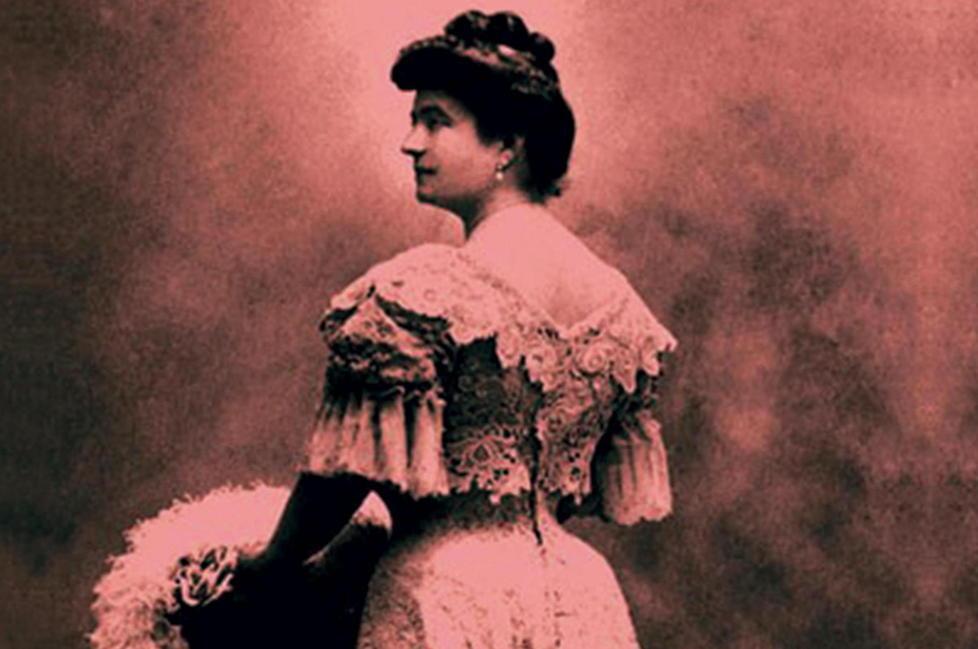 Isabella Brega e “La verità di Elvira” a Villa Orlando