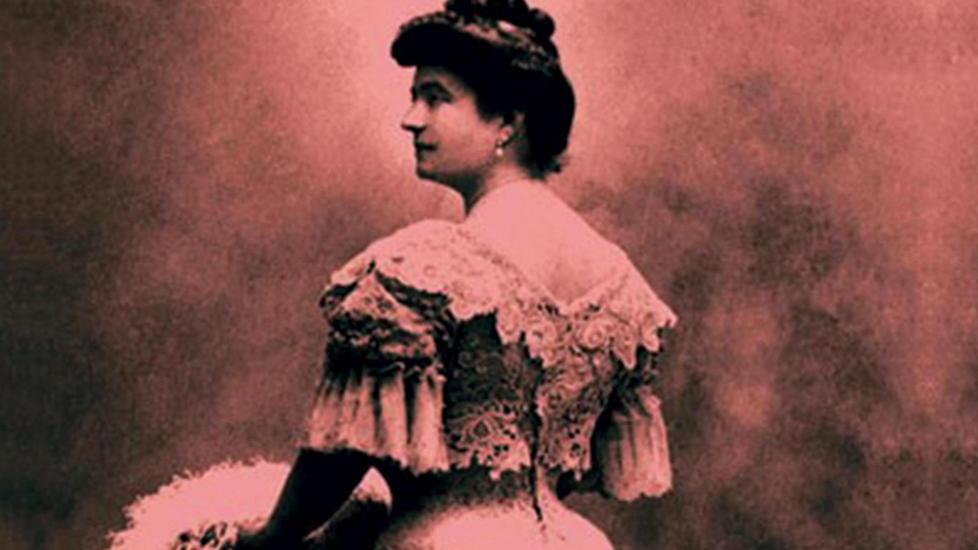 Isabella Brega e “La verità di Elvira” a Villa Orlando