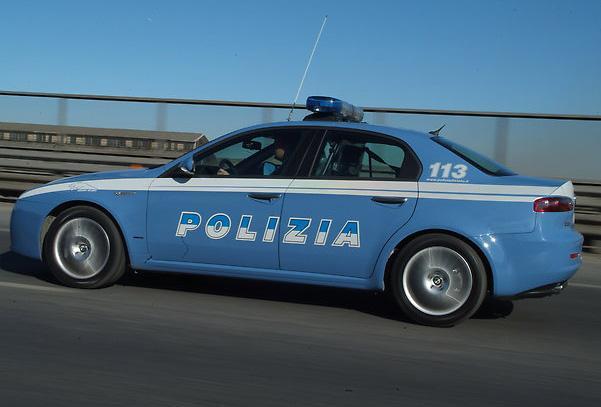 Pedinano le ex, non si potranno più avvicinare 