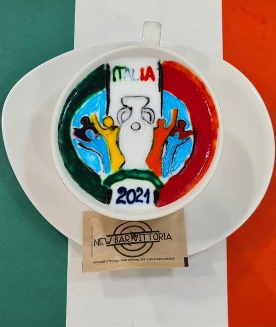 La regina dei cappuccini e la colazione tricolore