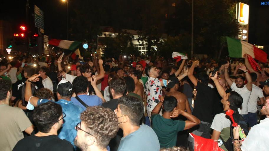 «I festeggiamenti per la Nazionale faranno schizzare i nuovi contagi»