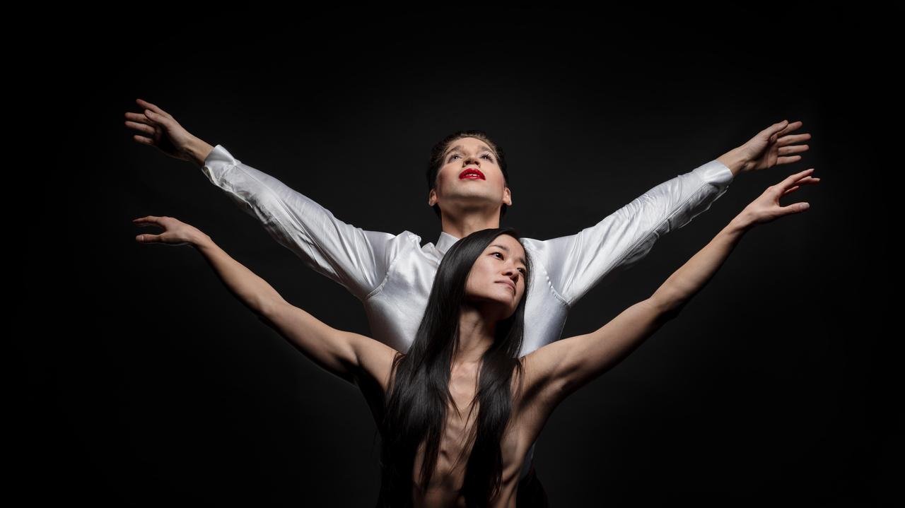 La coreografia sulla vicenda di Lili Elbe firmata da Sasha Riva e Simone Repele