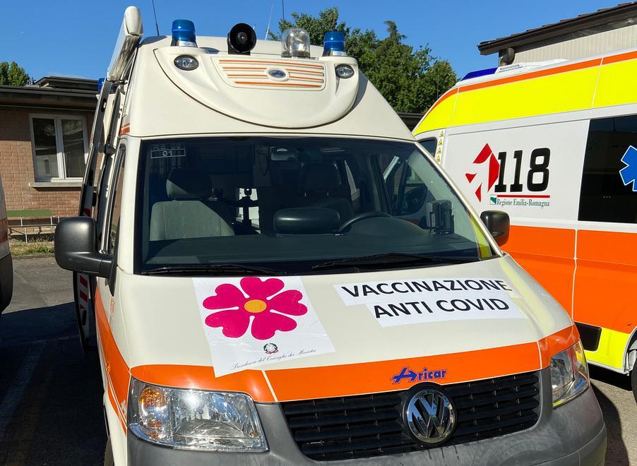 Arriva il camper vaccinale in altri 10 mercati reggiani Gazzetta di Reggio