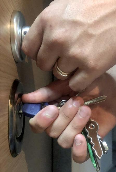 I genitori di lei: «Se vi sposate vi uccidiamo» 
