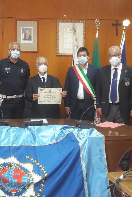 Cinquant’anni fedele alla divisa di vigile