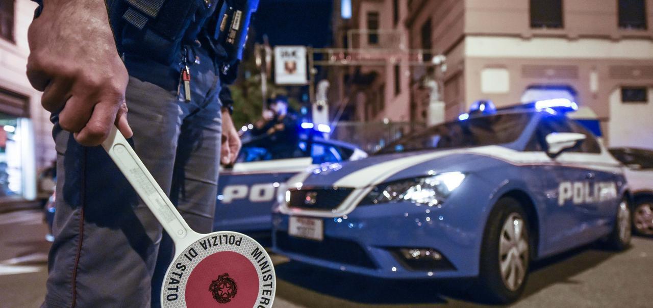 Ferisce minorenne con un pezzo di vetro 