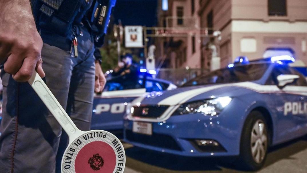 Ferisce minorenne con un pezzo di vetro
