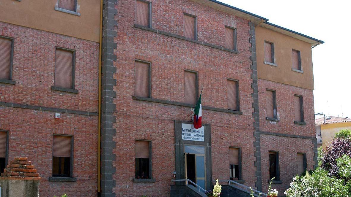 La sede di Pitigliano (l’istituto tecnico economico) dello Zuccarelli