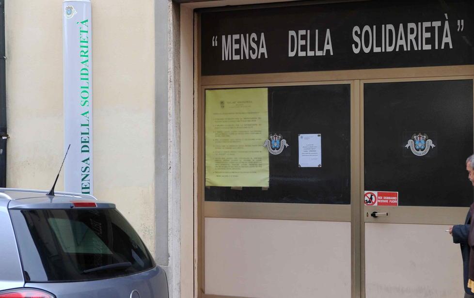 La mensa della Misericordia vicino al duomo a Pontedera (foto franco silvi)