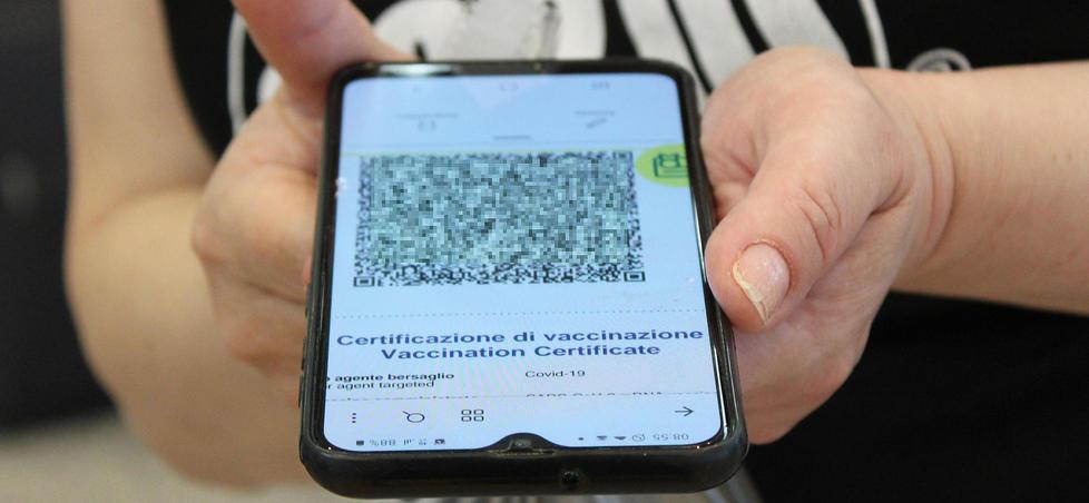 «Green pass alla francese? Scelta saggia ed efficace» 