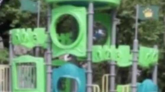 Nuove giostre per i bimbi ai giardini pubblici
