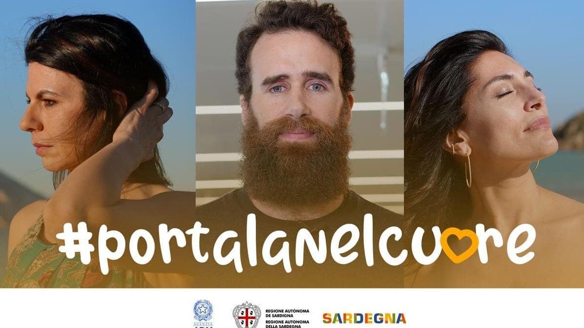 La locandina che pubblicizza la campagna regionale contro i furti di sabbia