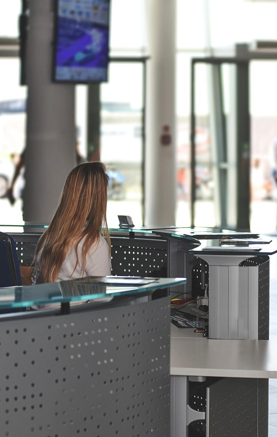 Pasticceri, chef receptionist camerieri hotel e villaggi vacanze