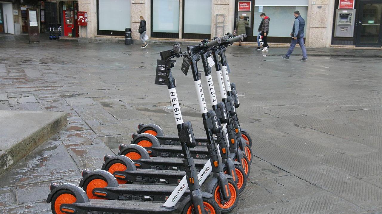 Monopattini della Helbiz in città