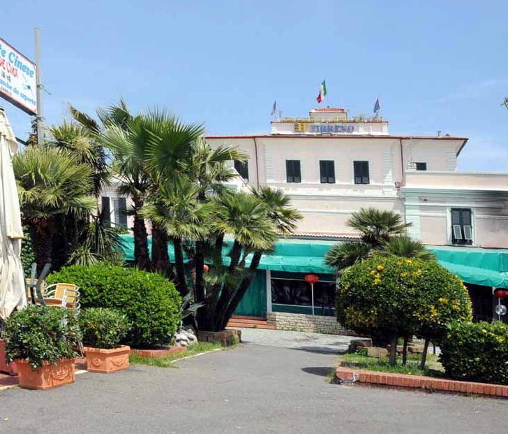Il “cinese” subito riaperto: «Tutto in regola» 