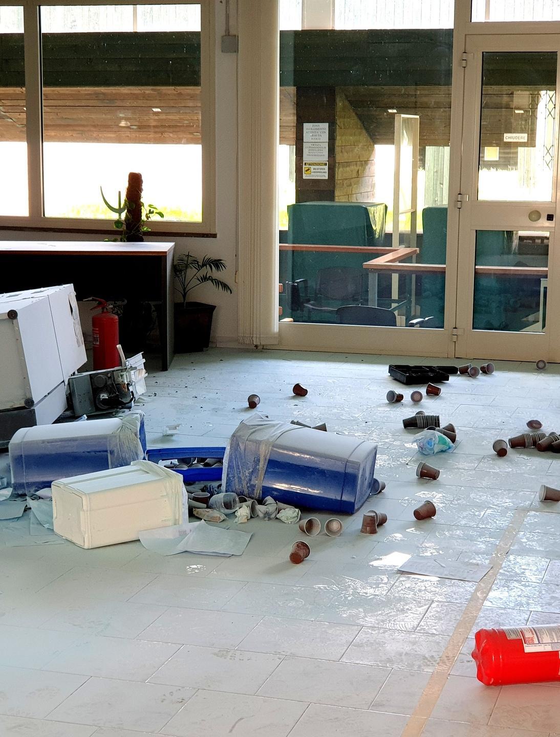 Raid al Tiro a segno, cercavano armi 