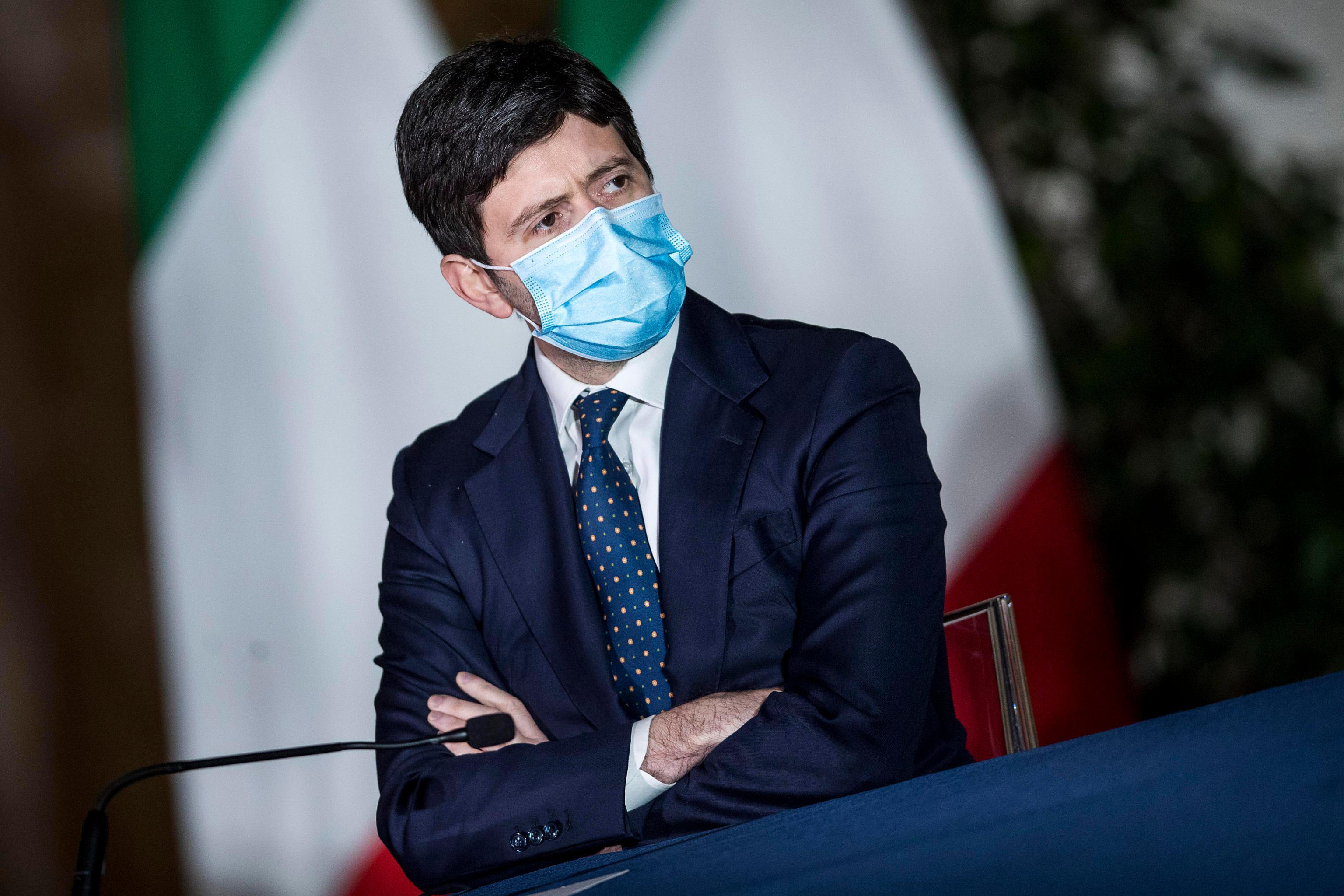 Regioni verso la zona gialla ma «criteri da cambiare». Il ministro apre a eventuali variazioni 