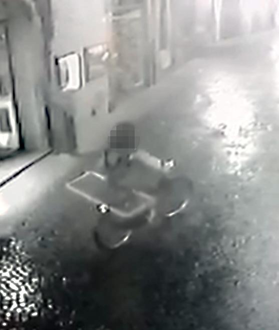 Tenta il colpo in gioielleria