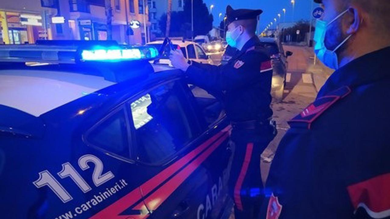 Pontelangorino, minaccia i carabinieri: denunciato ventenne ubriaco
