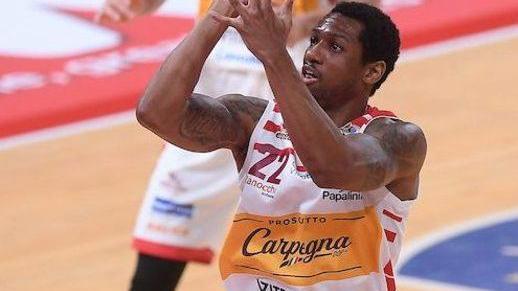 Unahotels a caccia di un regista: si valuta anche Gerald Robinson