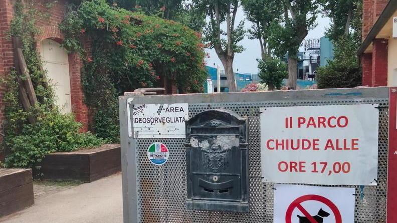Cani al Pucciniano solo con museruola, ma la legge non la prevede se sono al guinzaglio