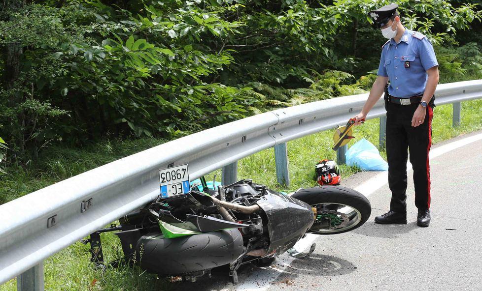 «Protezioni salvavita per le moto Comune e Anas non rispondono» 