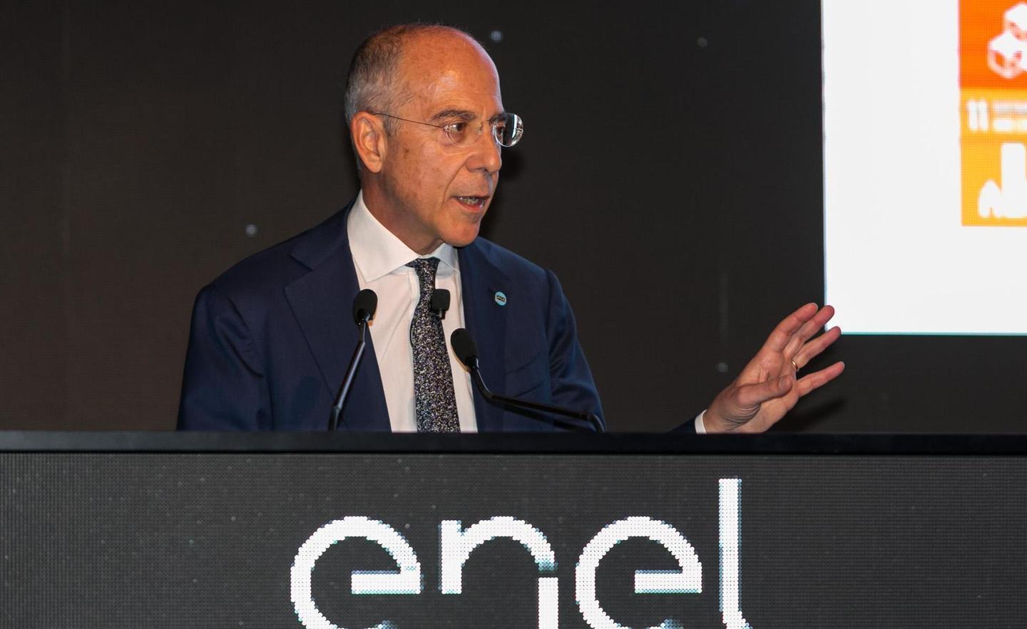 Sardegna isola green, l'ad di Enel: «Non è un giro di giostra: ci saranno scelte dolorose» 