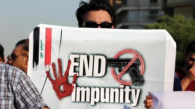 Attivisti uccisi, piazza a Baghdad chiede giustizia