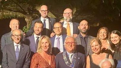 Rotary Est Passaggio di “collare” e service