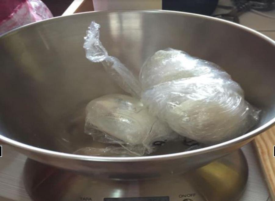 Nascondeva in casa un etto e mezzo di coca Operaio arrestato 