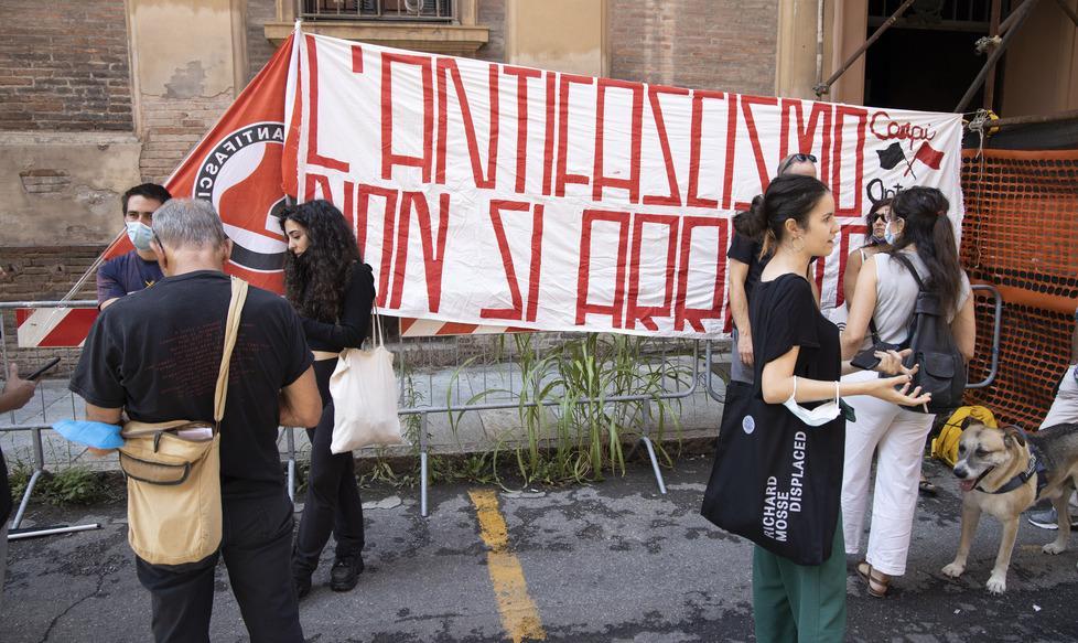 Il Pd e il caso Bella Ciao «Decisione stonata da parte del giudice»