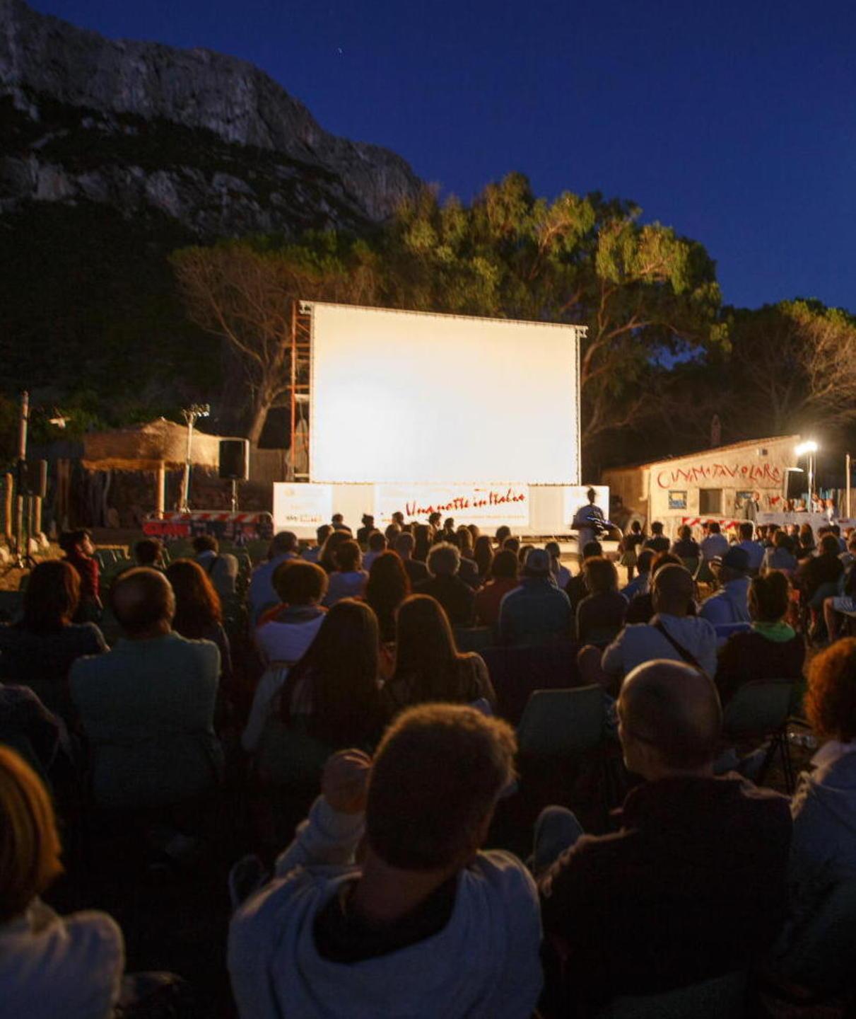 Exploit di “Sul più bello” Per il film rivelazione due sequel e la Bertè 