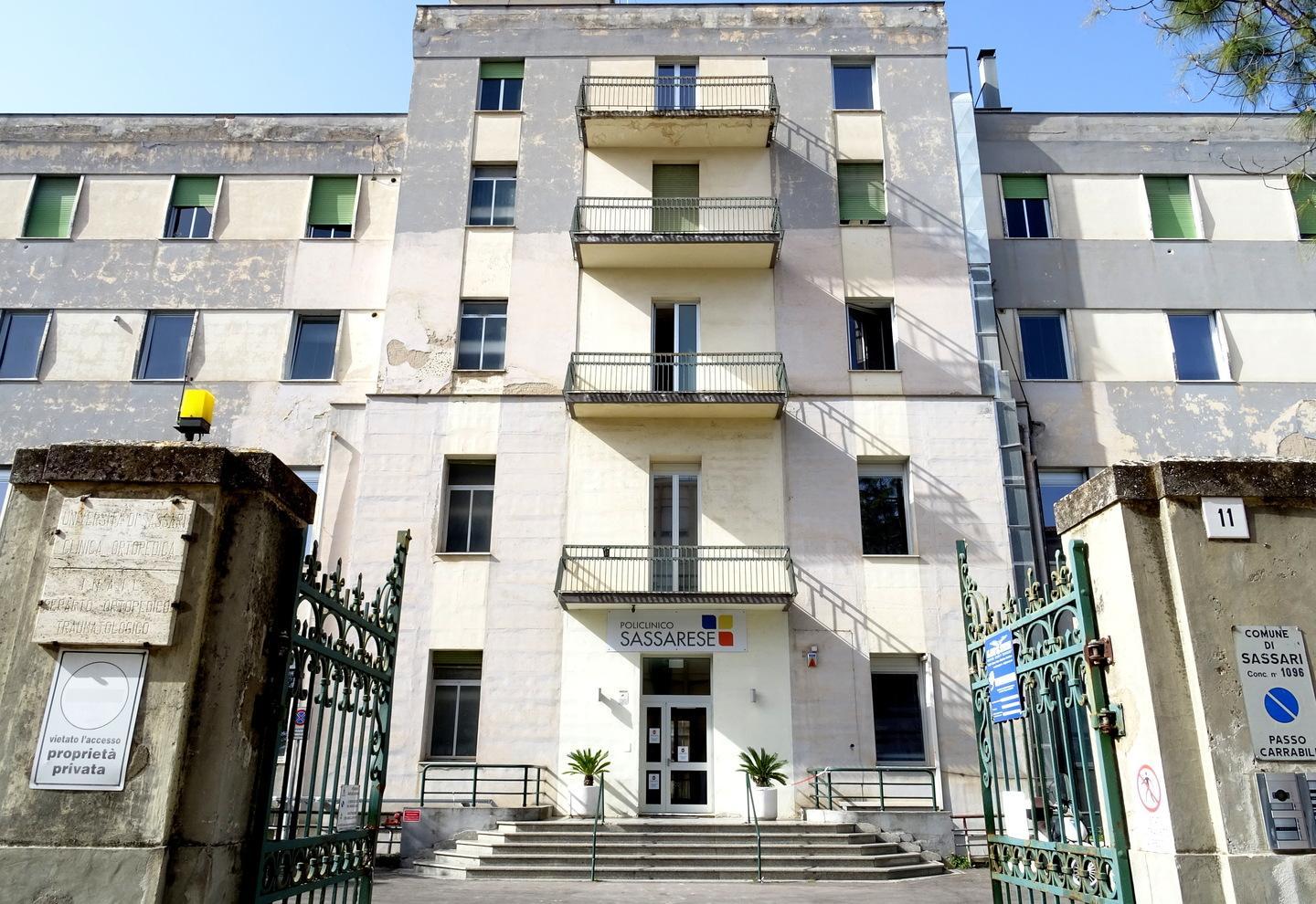 Sassari, la morte per Covid del chirurgo Spissu: il pm chiede il processo per 4 dirigenti sanitari 