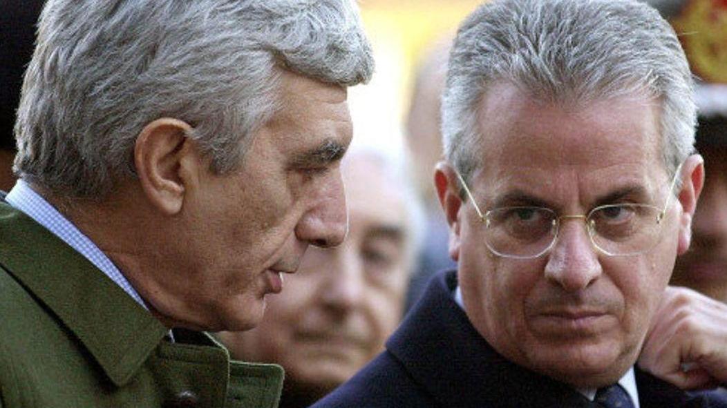 L'ex capo di polizia di allora De Gennario e il ministro Scaiola che respinse le dimissioni presentate dopo i fatti di Genova