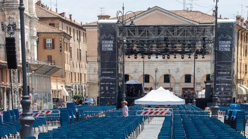 De Gregori fa saltare il mercato di venerdì, ambulanti inferociti