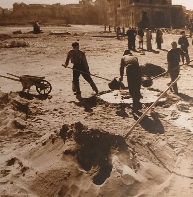 Durò anni anziché ore quel giorno del ’44 in cui la città in pezzi riconquistò la libertà