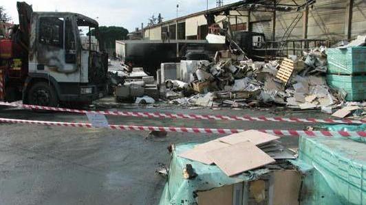 Villette indipendenti nell’area distrutta da un incendio doloso