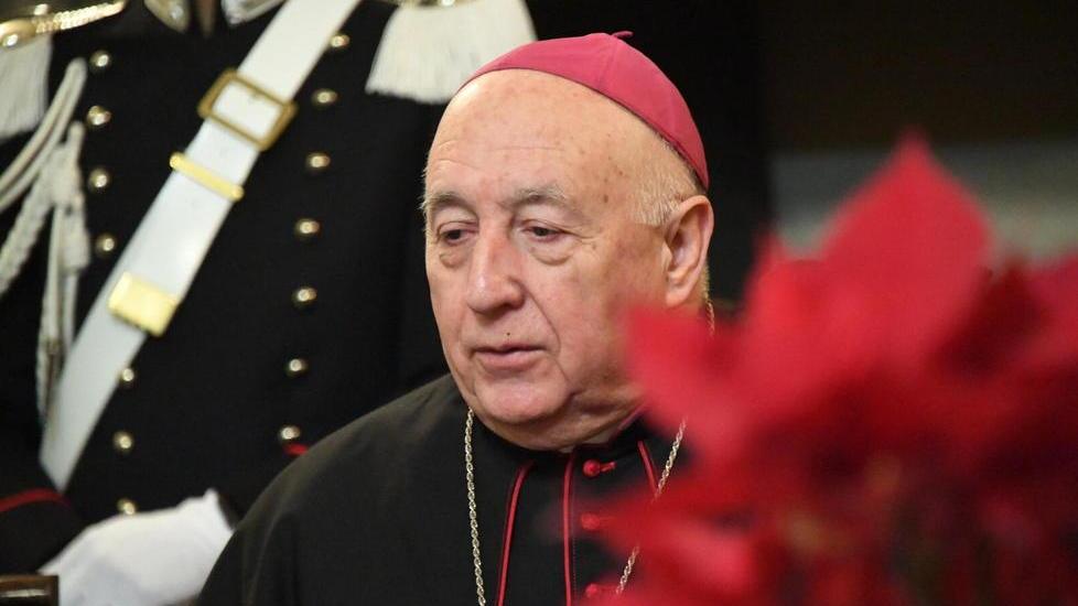 Il vescovo di Volterra, monsignor Alberto Silvani