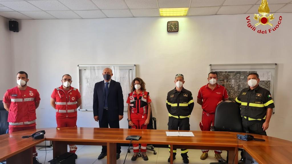 La sottoscrizione dell'accordo in prefettura